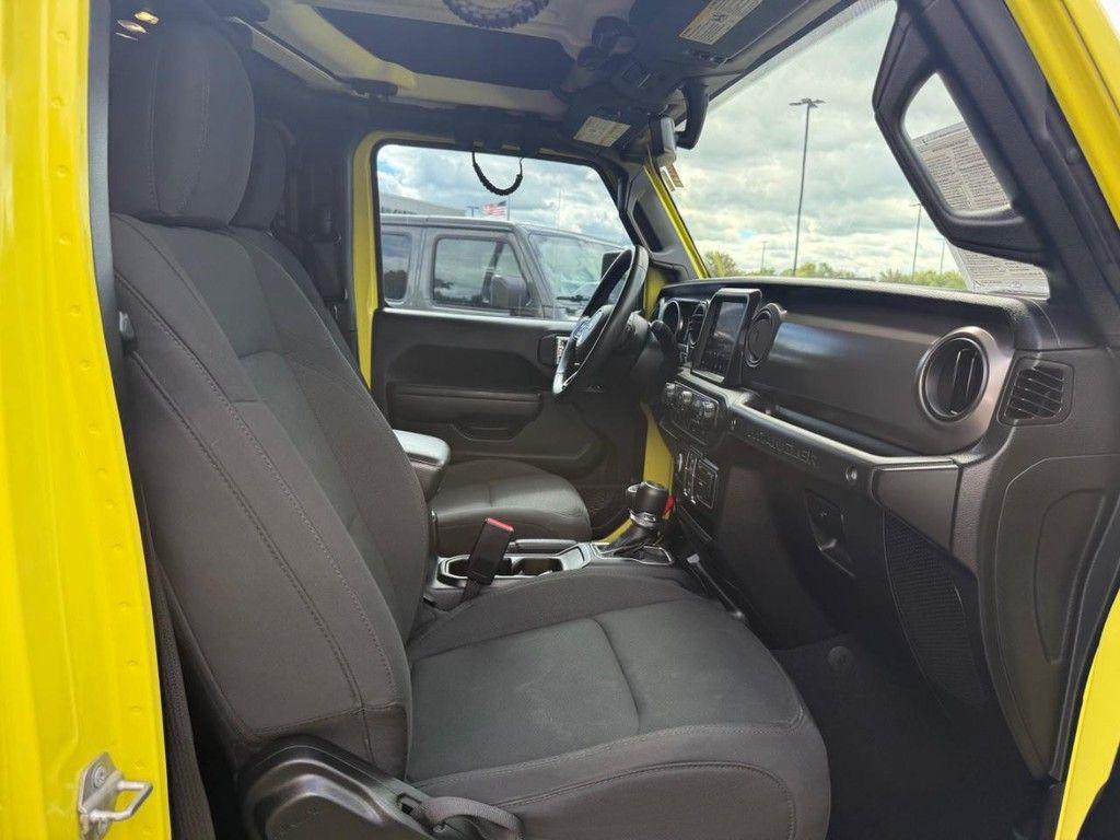 used 2022 Jeep Wrangler Unlimited car, priced at $33,807