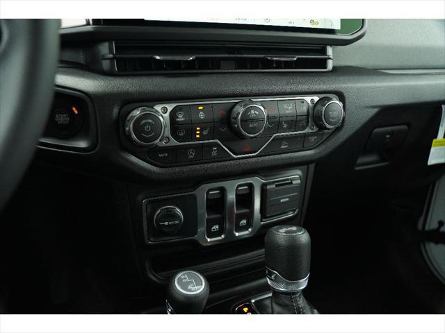 new 2025 Jeep Wrangler car, priced at $44,743