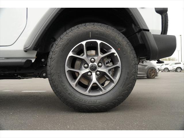 new 2025 Jeep Wrangler car, priced at $44,743