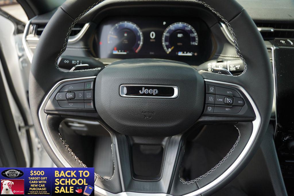 new 2025 Jeep Grand Cherokee car, priced at $35,706