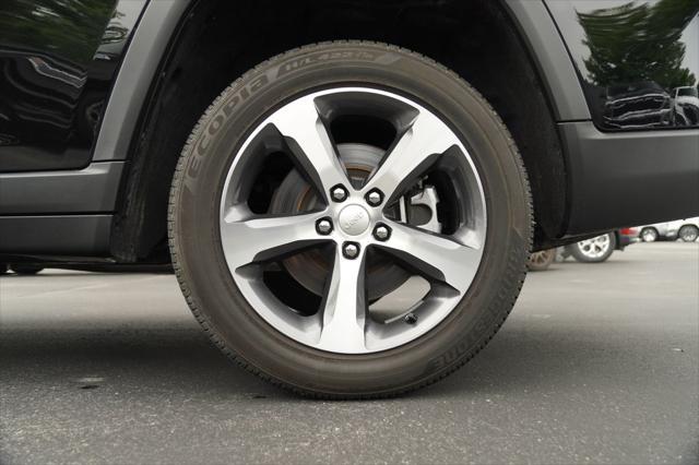 used 2023 Jeep Grand Cherokee L car, priced at $38,994