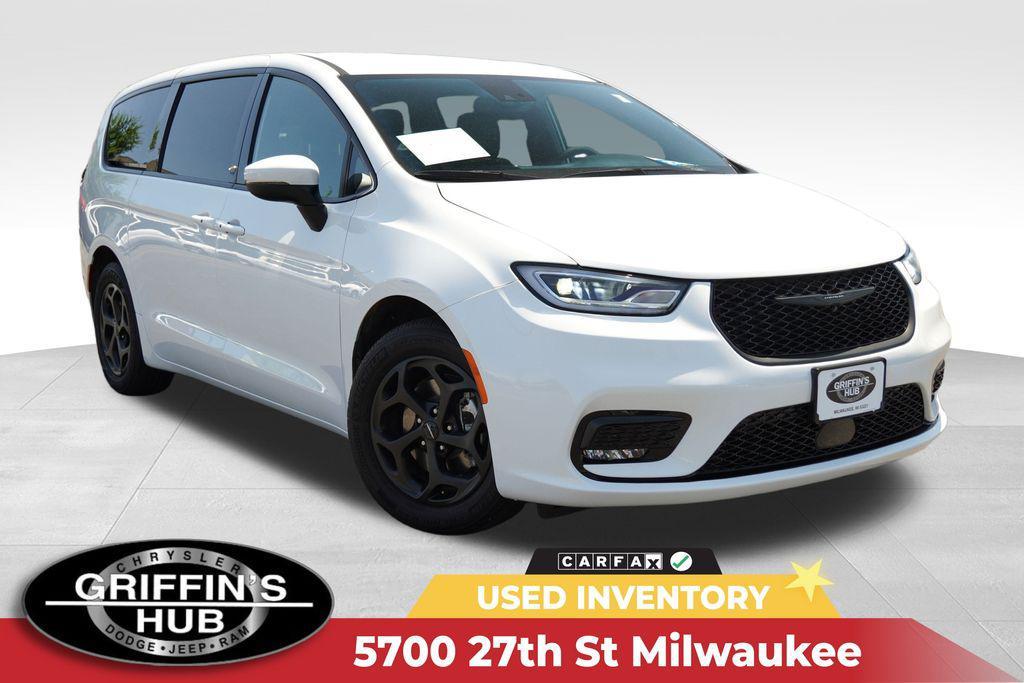 used 2023 Chrysler Pacifica Hybrid car, priced at $31,796