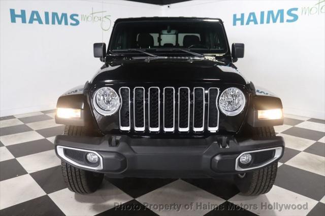 used 2022 Jeep Gladiator car, priced at $31,977