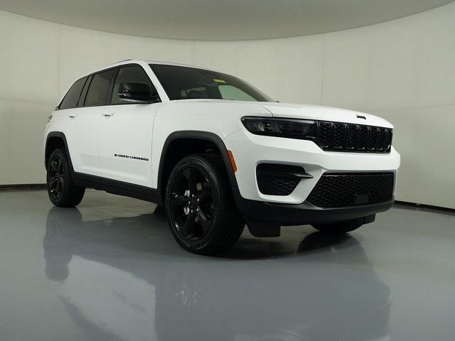 new 2024 Jeep Grand Cherokee car, priced at $48,720