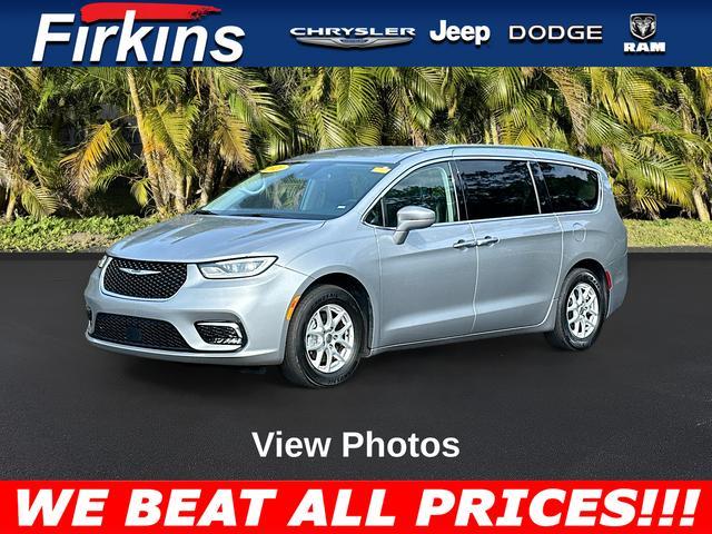 used 2021 Chrysler Pacifica car, priced at $20,376