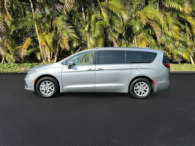 used 2021 Chrysler Pacifica car, priced at $22,203