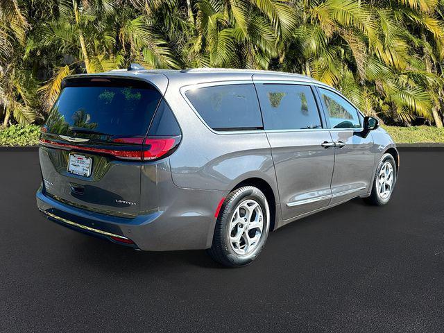 used 2023 Chrysler Pacifica car, priced at $37,453