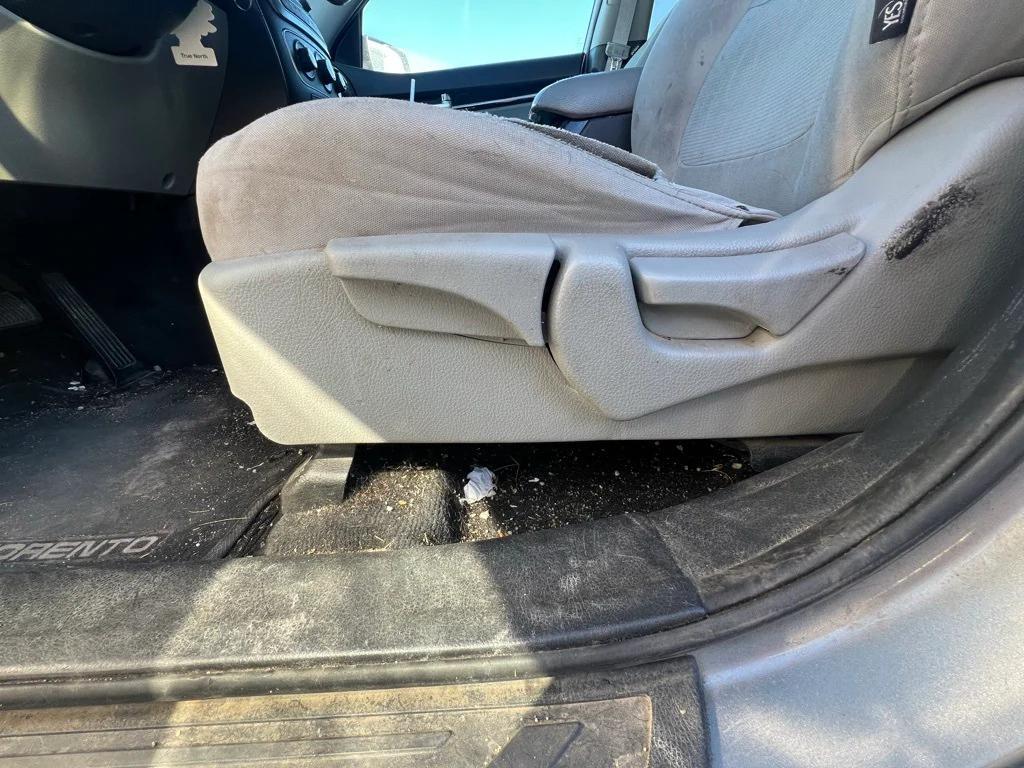 used 2015 Kia Sorento car, priced at $6,000