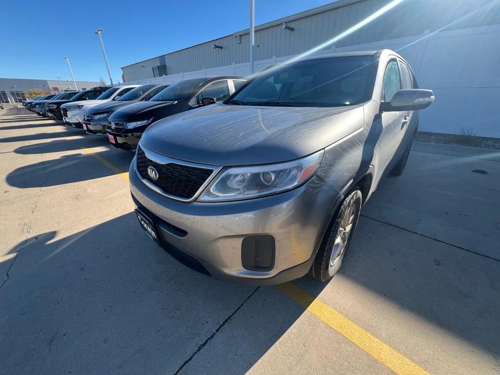 used 2015 Kia Sorento car, priced at $6,000