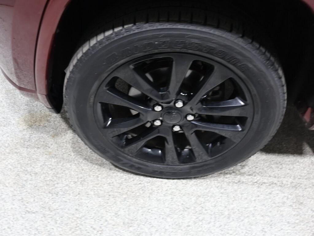 used 2017 Jeep Grand Cherokee car, priced at $16,500