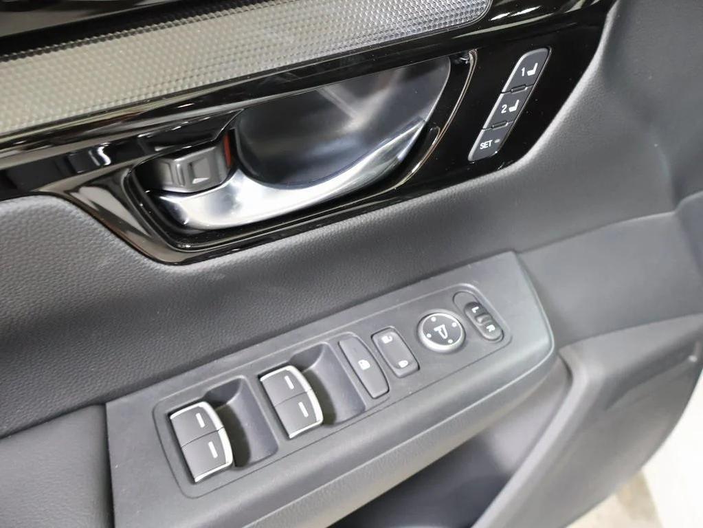 new 2026 Honda CR-V Hybrid car, priced at $44,155