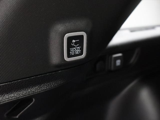 used 2023 Jeep Grand Cherokee car, priced at $32,500