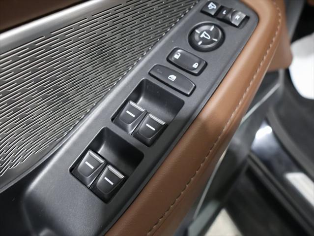 used 2023 Acura MDX car, priced at $46,500