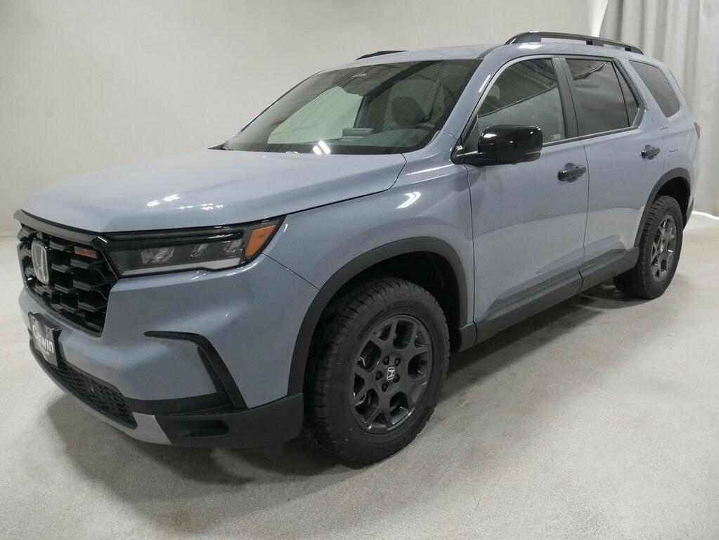 new 2025 Honda Pilot car, priced at $51,830