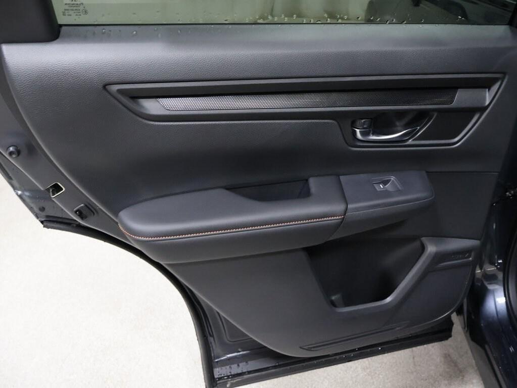 new 2026 Honda CR-V Hybrid car, priced at $38,580