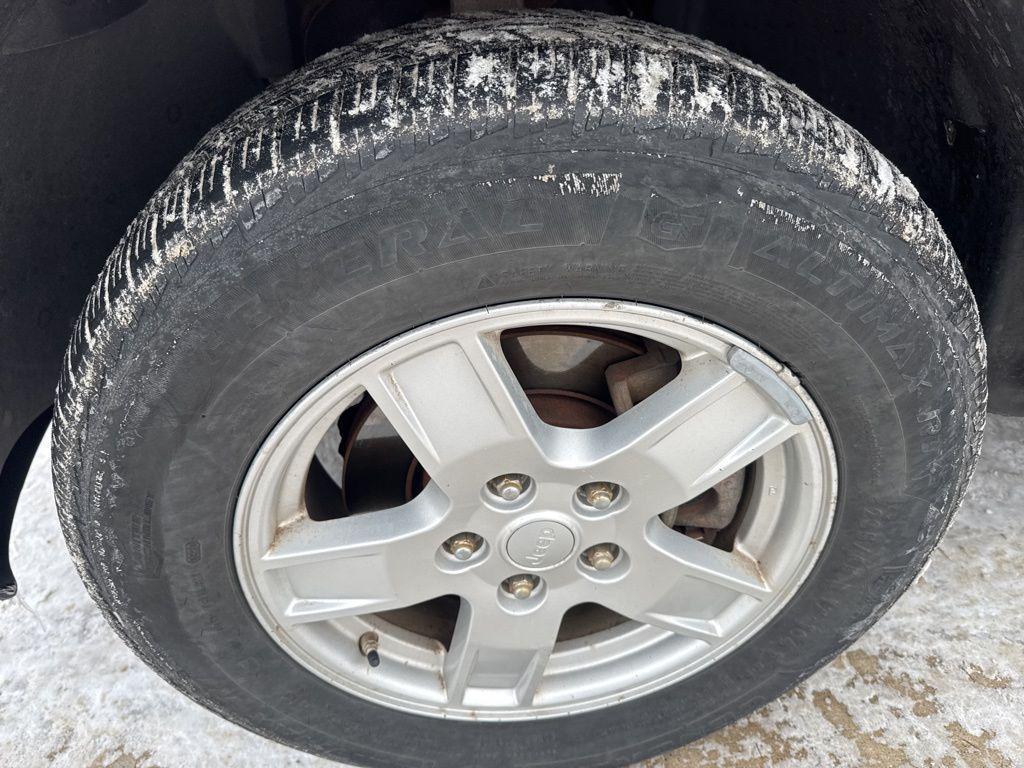 used 2006 Jeep Grand Cherokee car, priced at $4,500