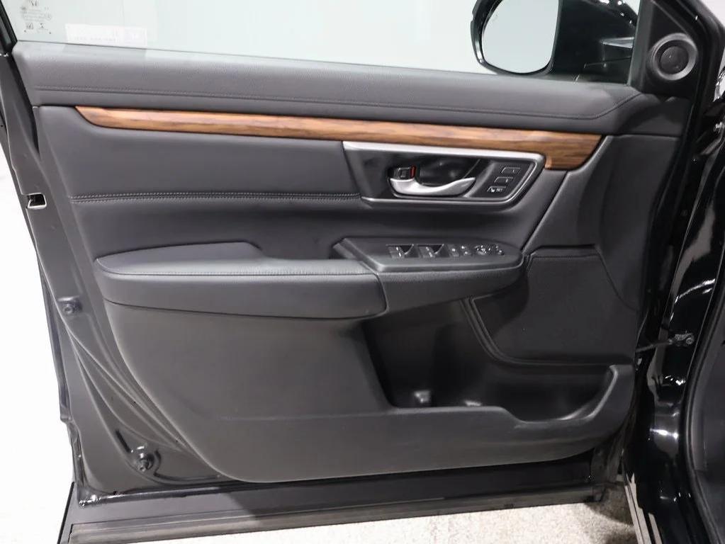 used 2021 Honda CR-V car, priced at $28,000