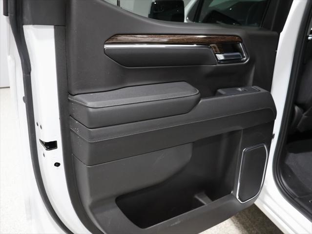 used 2023 GMC Sierra 1500 car, priced at $35,000
