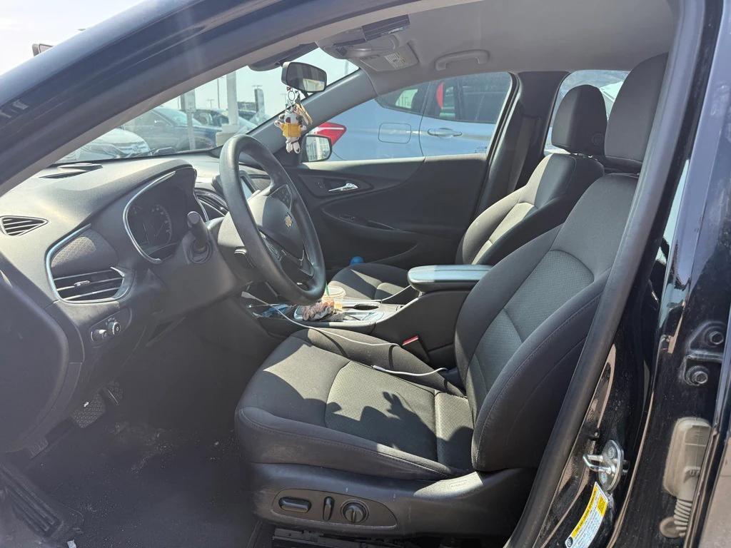 used 2017 Chevrolet Malibu car, priced at $12,641