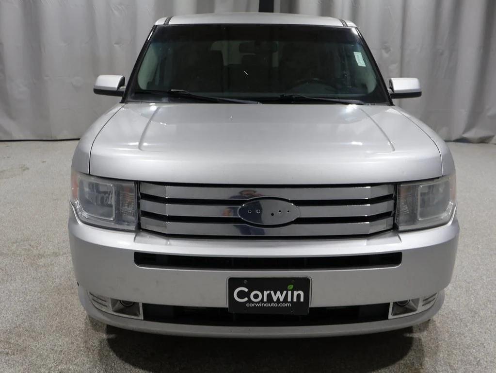 used 2011 Ford Flex car, priced at $5,900
