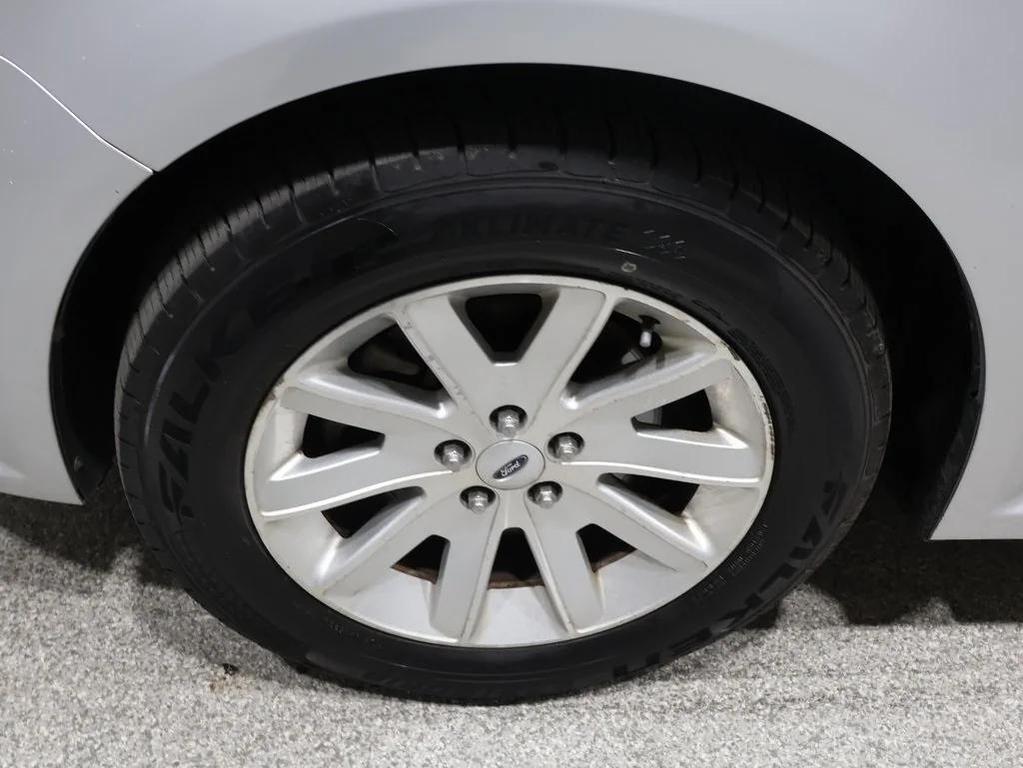 used 2011 Ford Flex car, priced at $5,900