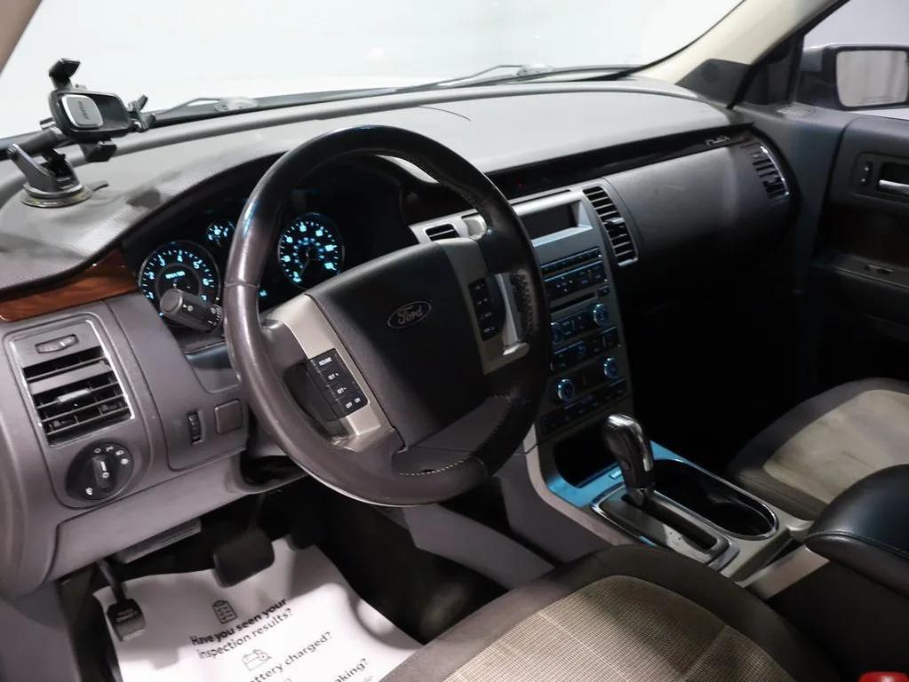 used 2011 Ford Flex car, priced at $5,900