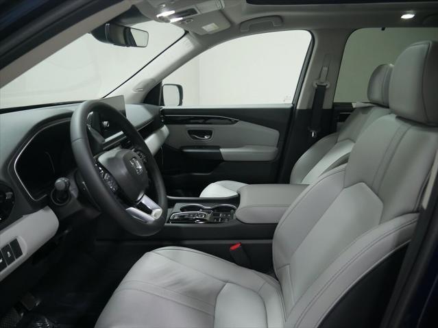 new 2025 Honda Pilot car, priced at $51,780