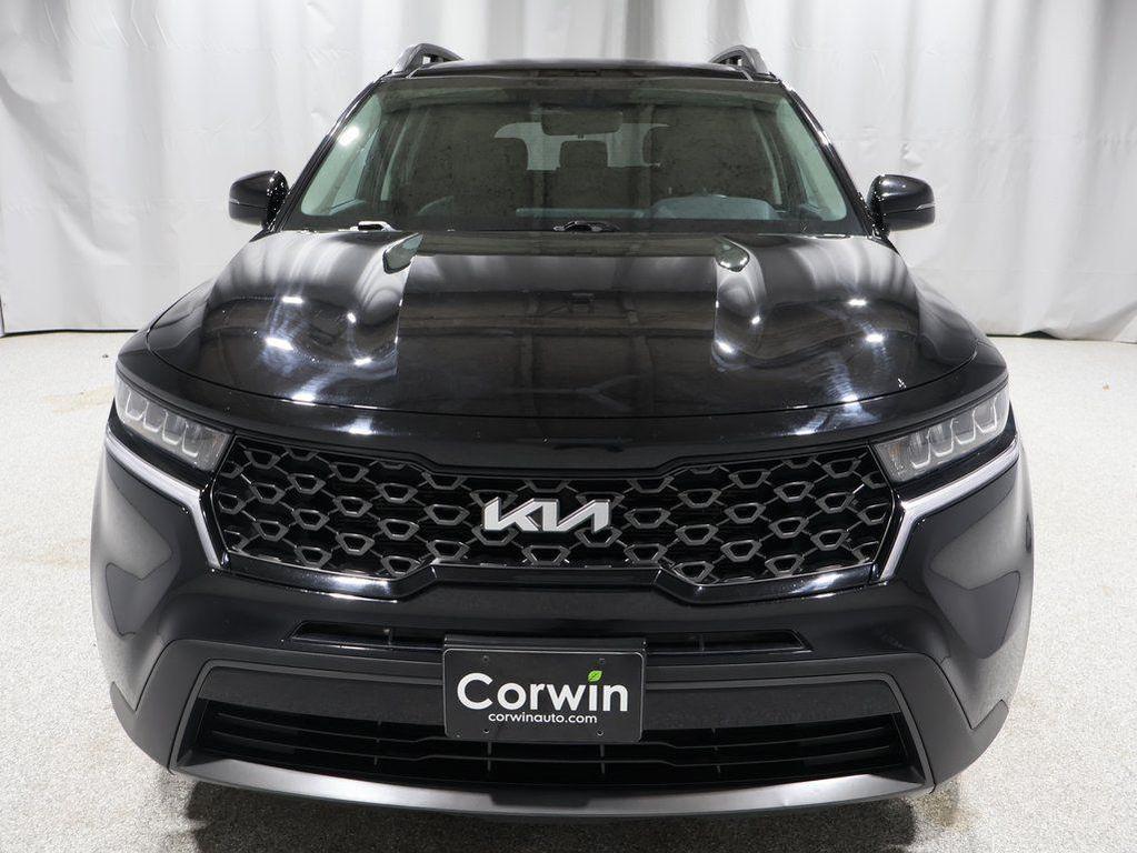 used 2023 Kia Sorento car, priced at $22,300