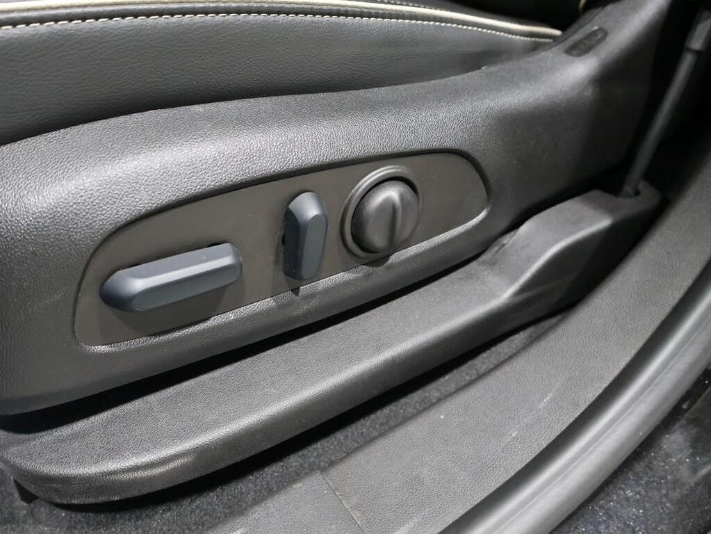 used 2022 GMC Acadia car, priced at $35,000