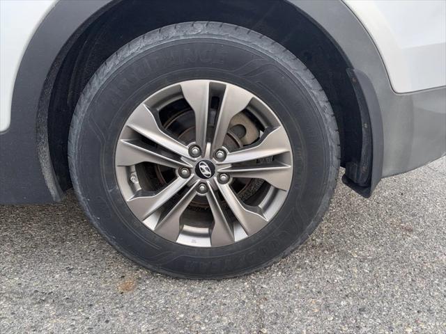 used 2013 Hyundai Santa Fe car, priced at $9,500
