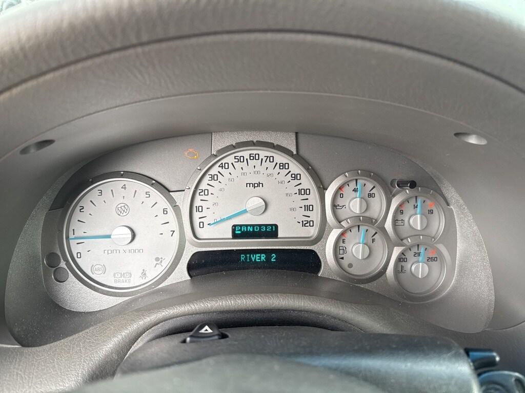 used 2004 Buick Rainier car, priced at $5,000