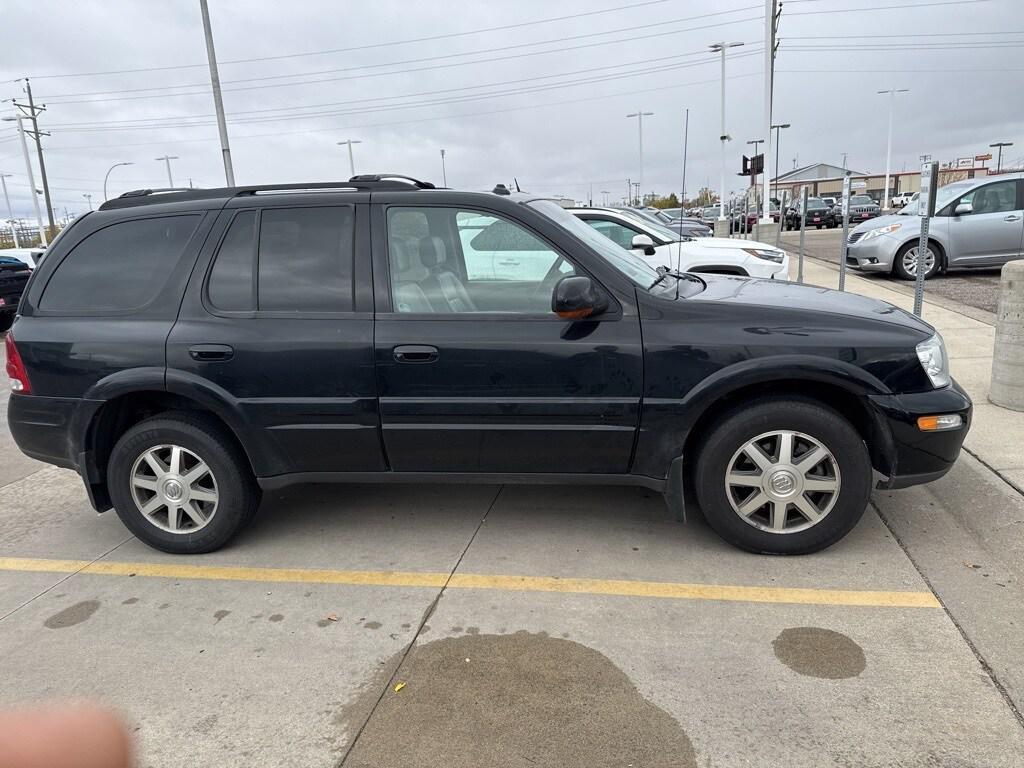 used 2004 Buick Rainier car, priced at $5,000