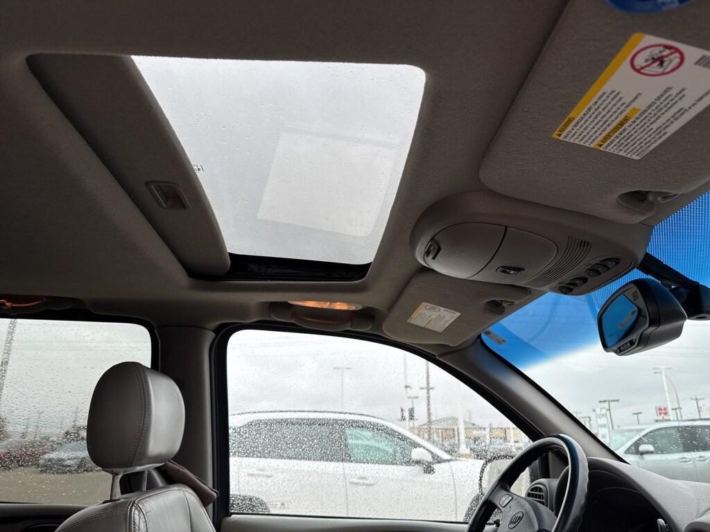 used 2004 Buick Rainier car, priced at $5,000