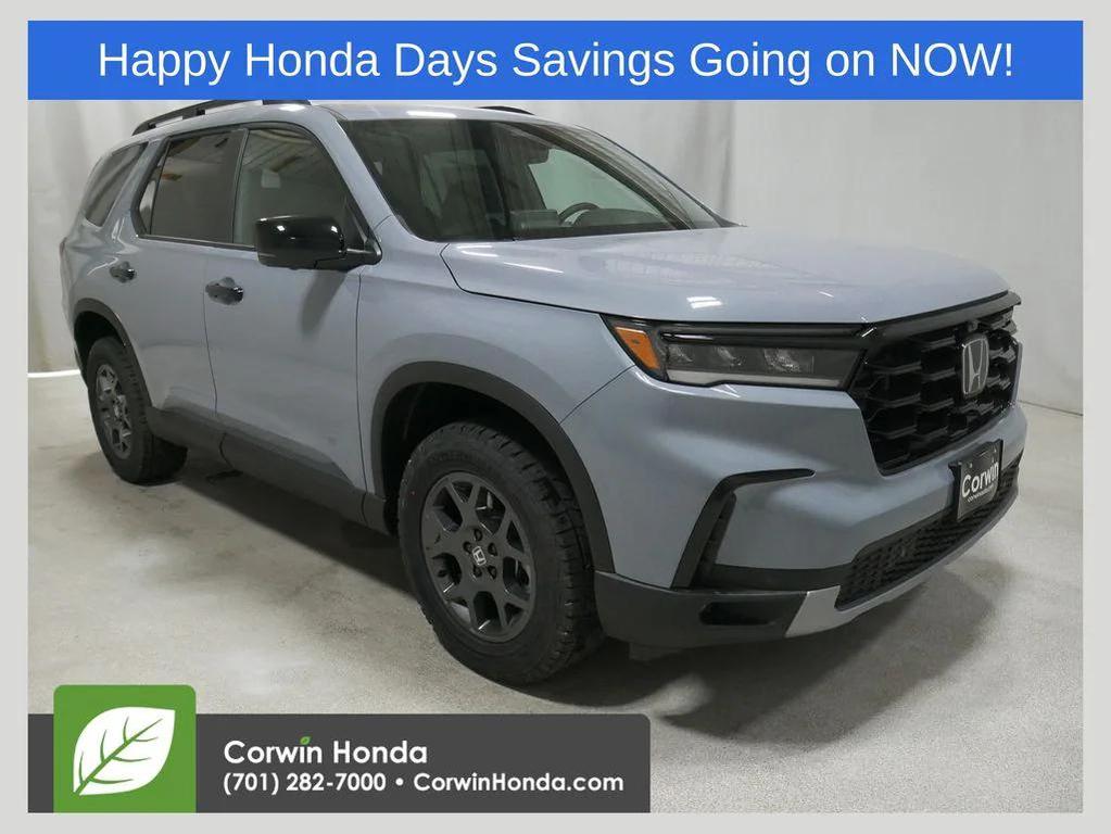new 2025 Honda Pilot car, priced at $51,350