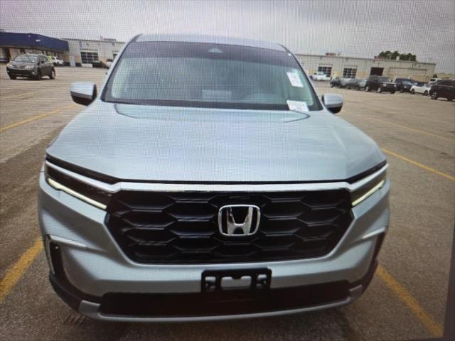 used 2025 Honda Pilot car, priced at $44,500