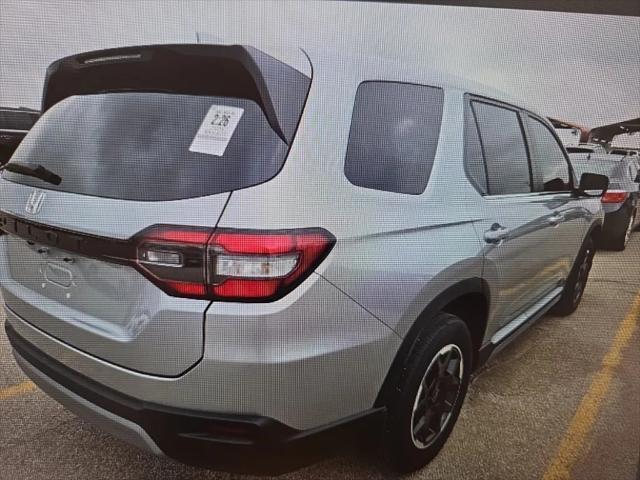 used 2025 Honda Pilot car, priced at $44,500