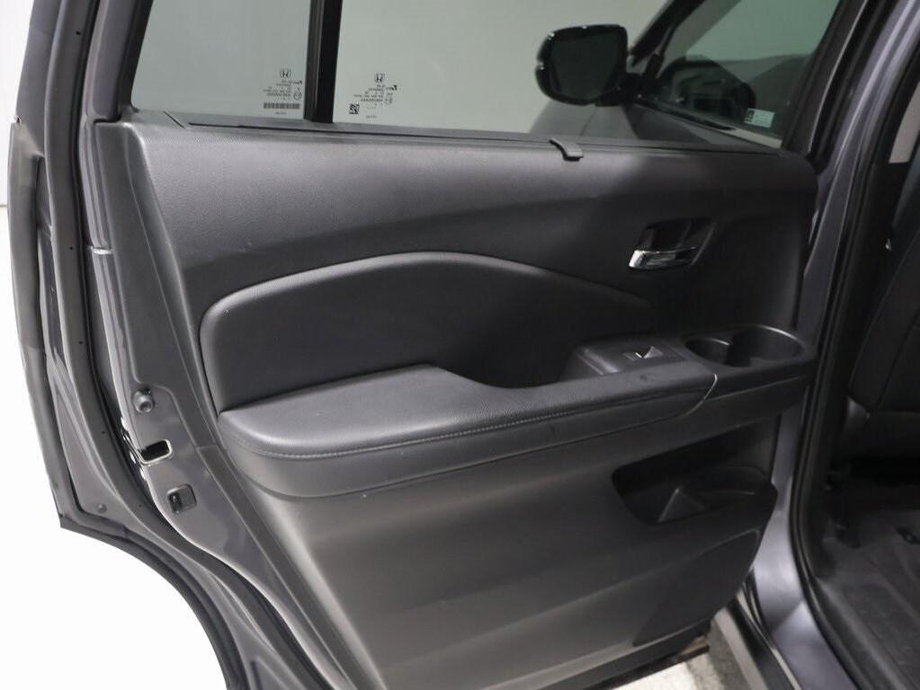 used 2022 Honda Pilot car, priced at $35,000