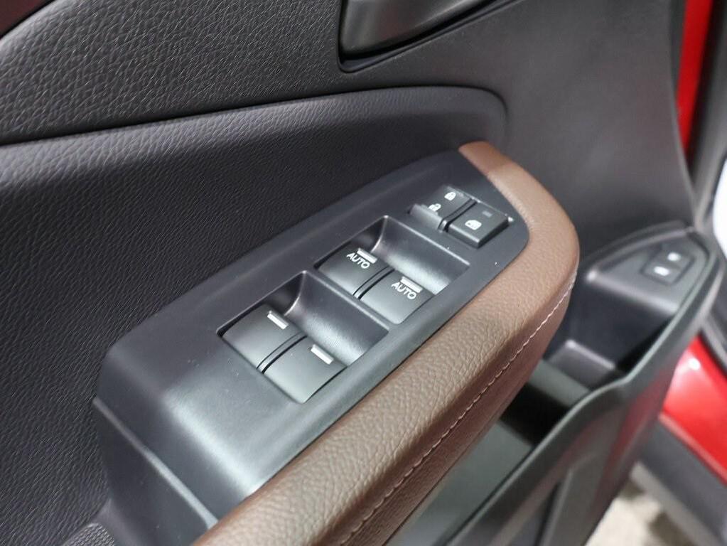 used 2025 Honda Passport car, priced at $38,500