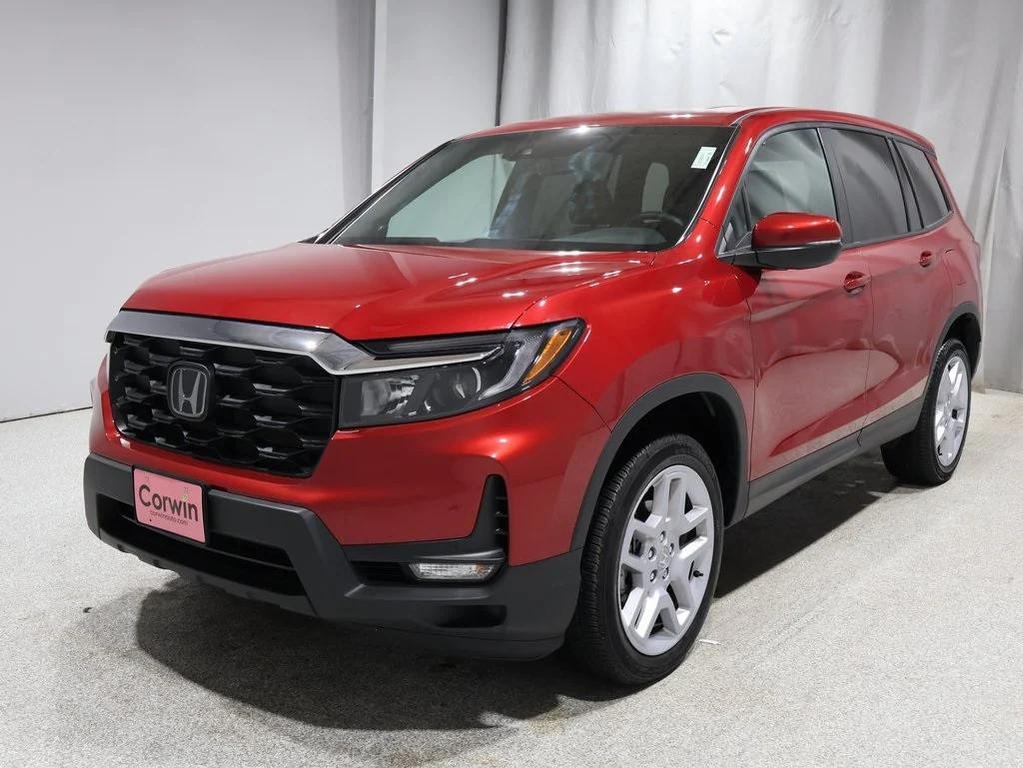 used 2025 Honda Passport car, priced at $38,500