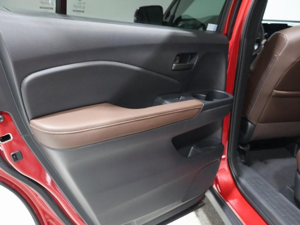 used 2025 Honda Passport car, priced at $38,500