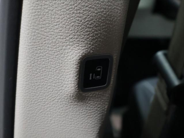 used 2024 Chrysler Pacifica car, priced at $29,000