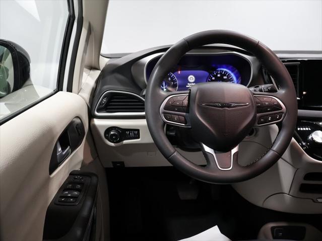 used 2024 Chrysler Pacifica car, priced at $29,000