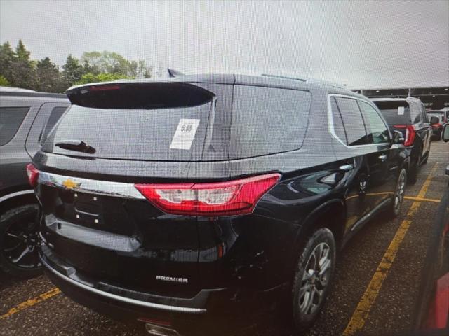 used 2021 Chevrolet Traverse car, priced at $30,000