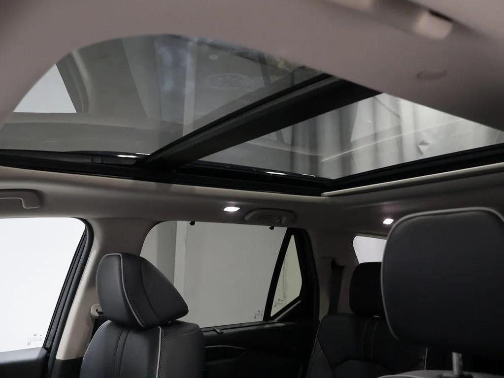used 2025 Honda Pilot car, priced at $48,900