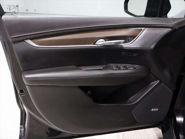 used 2021 Cadillac XT5 car, priced at $28,400