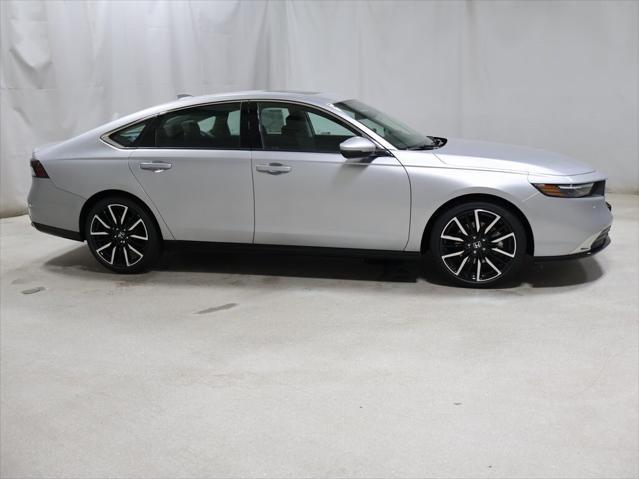 new 2025 Honda Accord Hybrid car, priced at $40,450