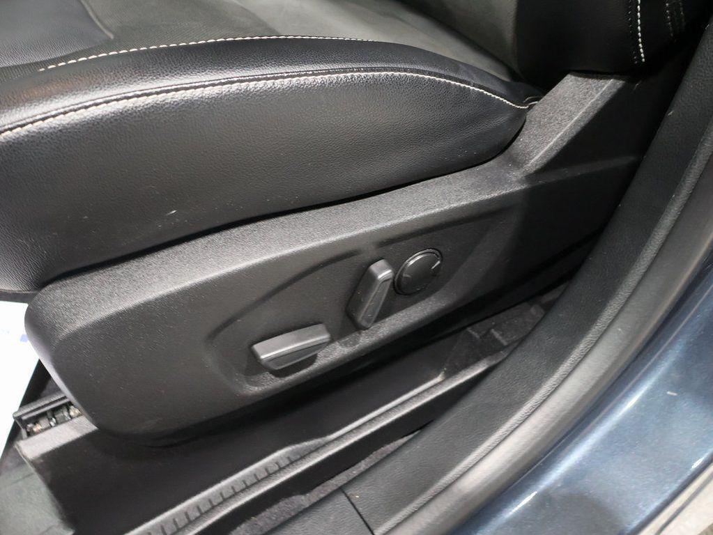 used 2024 Ford Edge car, priced at $28,500