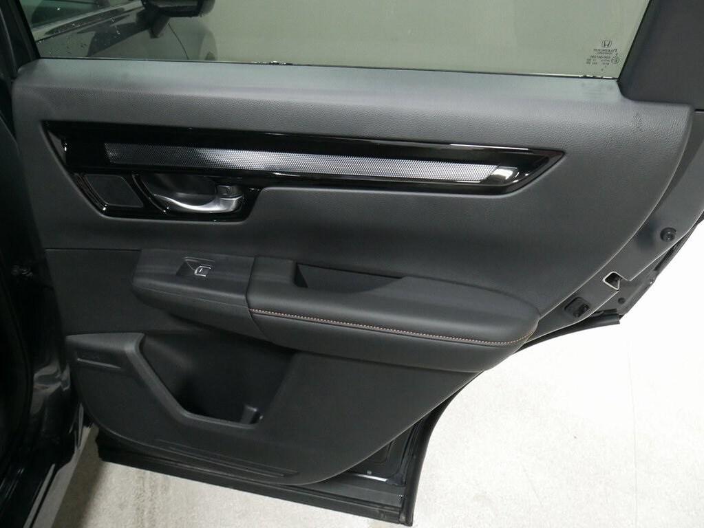 new 2025 Honda CR-V Hybrid car, priced at $41,999