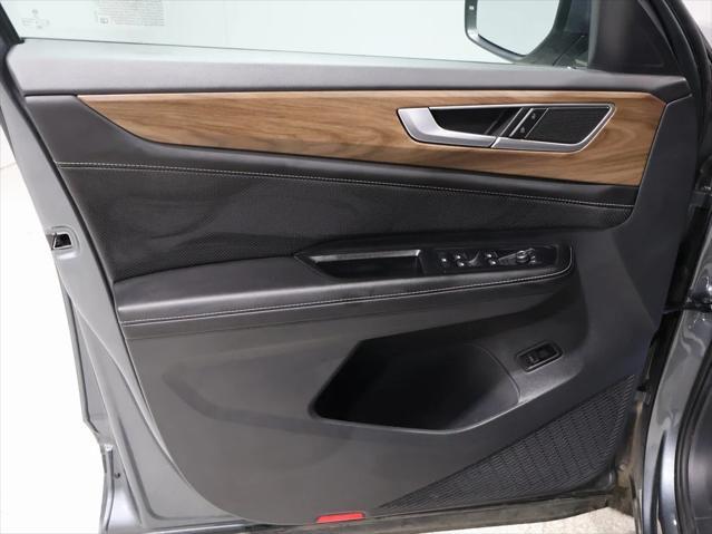 used 2024 Volkswagen Atlas car, priced at $35,995