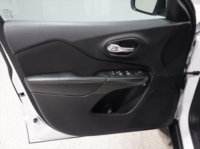 used 2014 Jeep Cherokee car, priced at $10,100